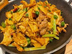 干锅豆皮-云尊府云南菜·蒸汽石锅鱼(五棵松华熙店)