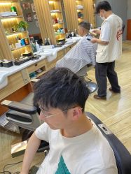 -CUTMAN男士理发