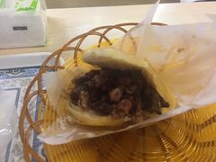 精品火烧-闫家驴肉老店(华电一校店)
