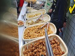 -八一路好吃街(雨田商务大厦店)