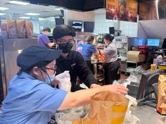 -麦当劳(西客站店)