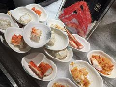 -雍容荟帝王蟹活龙虾展台自助(IFS黑金店)