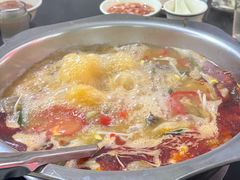 -周良天山牛杂城(天山路总店)