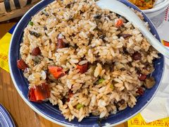 -包整·丝娃娃(一览甲秀楼风景店)