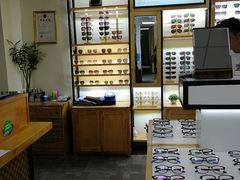 -LOGO眼镜·蔡司品牌折扣店(龙华清湖店)