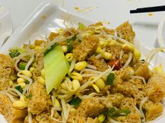 豆芽拌面筋-回味南塘老王虾尾(总店)