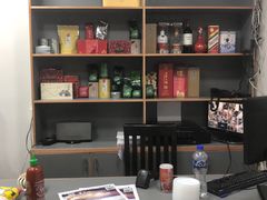 -YI PIN JU 一品居中餐厅 中国超市