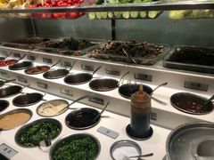 自助调料区-海底捞火锅(银泰中心店)