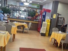 -鹏城人家海鲜酒家·23年老字号(较场尾店)