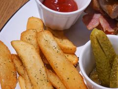 特色宽薯-HELLO 27 意面·沙拉·帕尼尼