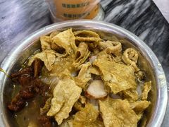 -肥佬良扣肉粉面店(梧州总店)