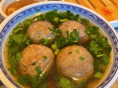 -潮界(LU·ONE凯德晶萃广场店)