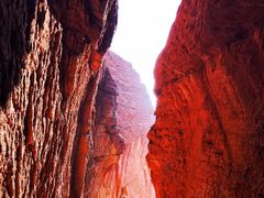 -天山神秘大峡谷