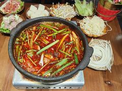 -黔有有贵州酸汤夺夺粉火锅(五味十字店)