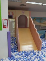 -孩子王童乐园(西安万象城店)