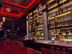 -饮湖威士忌鸡尾酒吧