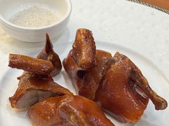 玻璃脆皮乳鸽-皓粤·臻品荟