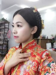 -红馆妆造(中央大街店)