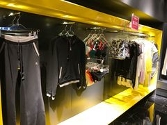 -MFO时尚折扣店