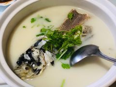 砂锅鱼头-天乐农家鱼头王(天目湖店)