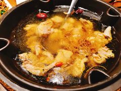 -老滇山寨•云南特色菜•地方菜•民族风情歌舞表演(金碧店)