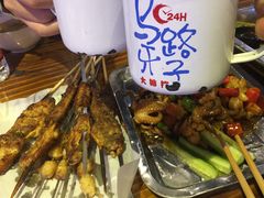 -马路牙子地桌烤肉(工体店)