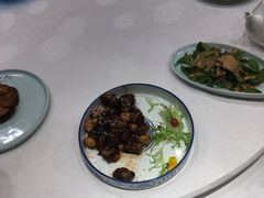 新派黑蒜子牛肉粒-卫鼎轩·家宴(水上公园店)