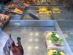 -狗撵鸭(泰山公寓店)