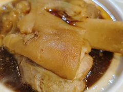 猪脚半肥瘦-三美肉骨茶(柏威年广场店)