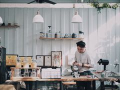 -花苑里咖啡(威远店)