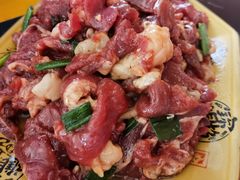 -黄利砖万峰林布依特色酸笋牛肉馆