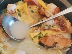 -沪华海鲜大酒楼(南汇店)
