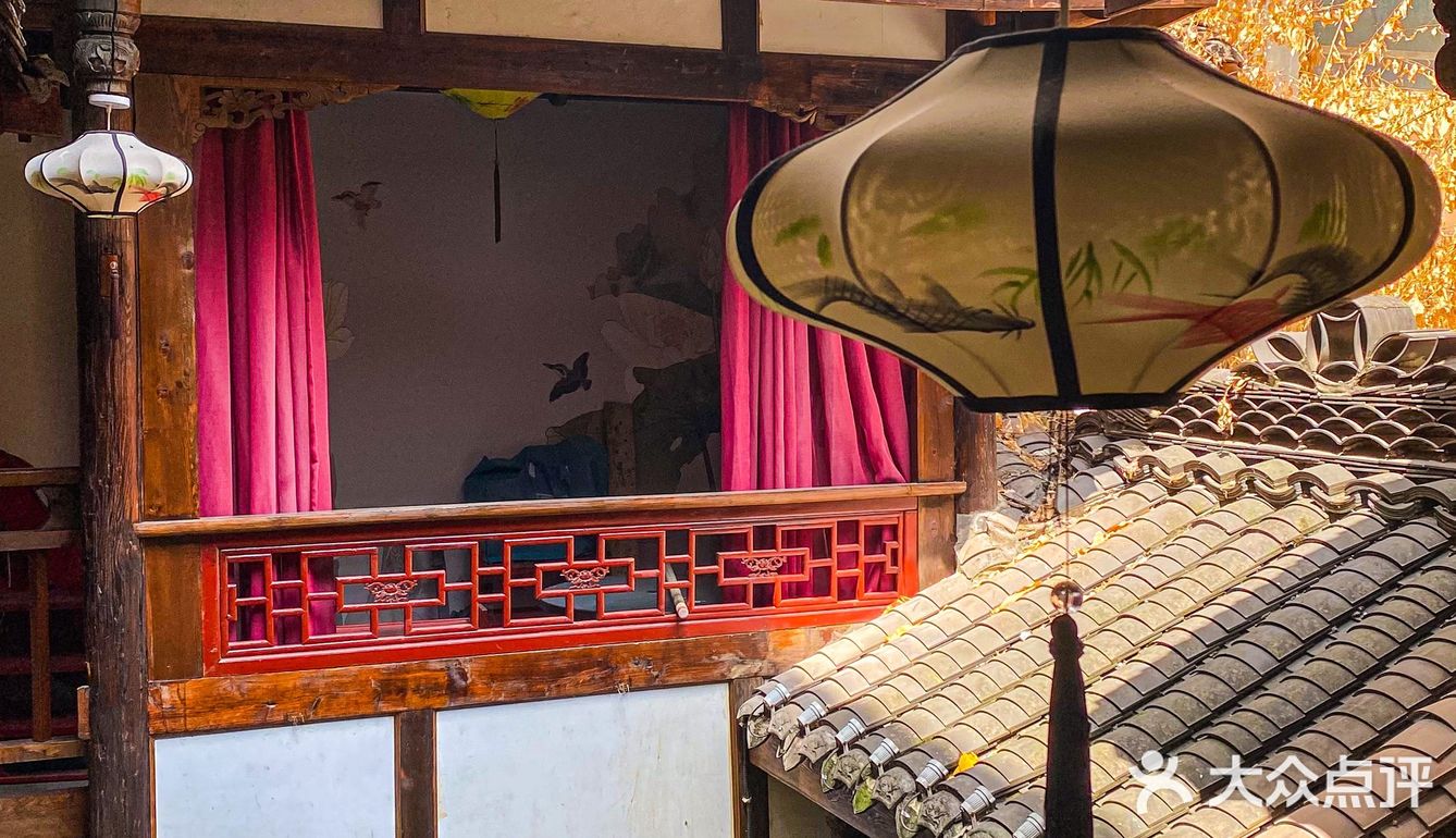 穿城三十公里也要来吃的老火锅！五彩冰粉绝绝子！