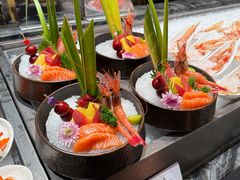 -雍容荟活帝王蟹活龙虾自助(苏宁旗舰店)