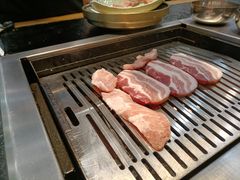 -臻牛烤肉