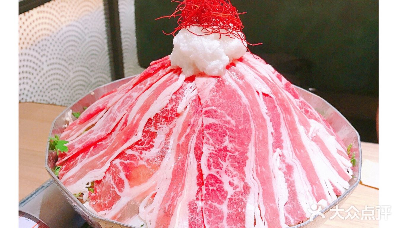 冰淇淋也有牛肉口味了真材实料的一块块牛肉哦调皮调皮调皮