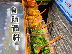 -呷佬·长沙手工米粉(金沙江路店)