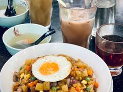 濕牛肉免治飯-喜莲咖啡