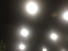 -愉肴麻辣香锅(中山路店)