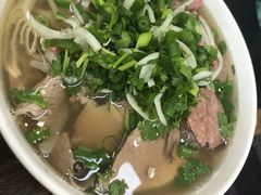 -鸿记越南牛鸡粉