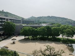 -上海佘山世茂艾美酒店