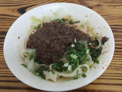 油泼肉酱面-小二面店