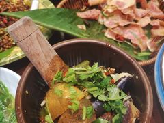 -老滇山寨•云南特色菜•地方菜•民族风情歌舞表演(金碧店)