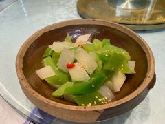 -泉畔人家·老济南经典鲁菜(大明湖店)