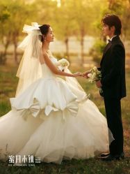 -苏菲亚婚纱摄影