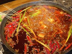 -六公里老火锅(总店)