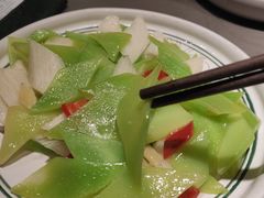 莴笋片炒山药-云海肴·汽锅鸡·云南菜(高德置地店)