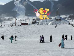 -丝绸之路山地度假区滑雪场