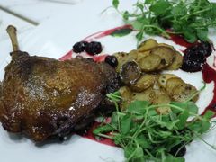 -La Mer Restaurant & Lounge