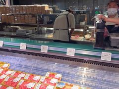 -胖东来生活广场(健康路店)